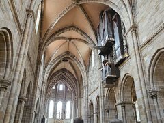 Caut doamna discreta casatorita